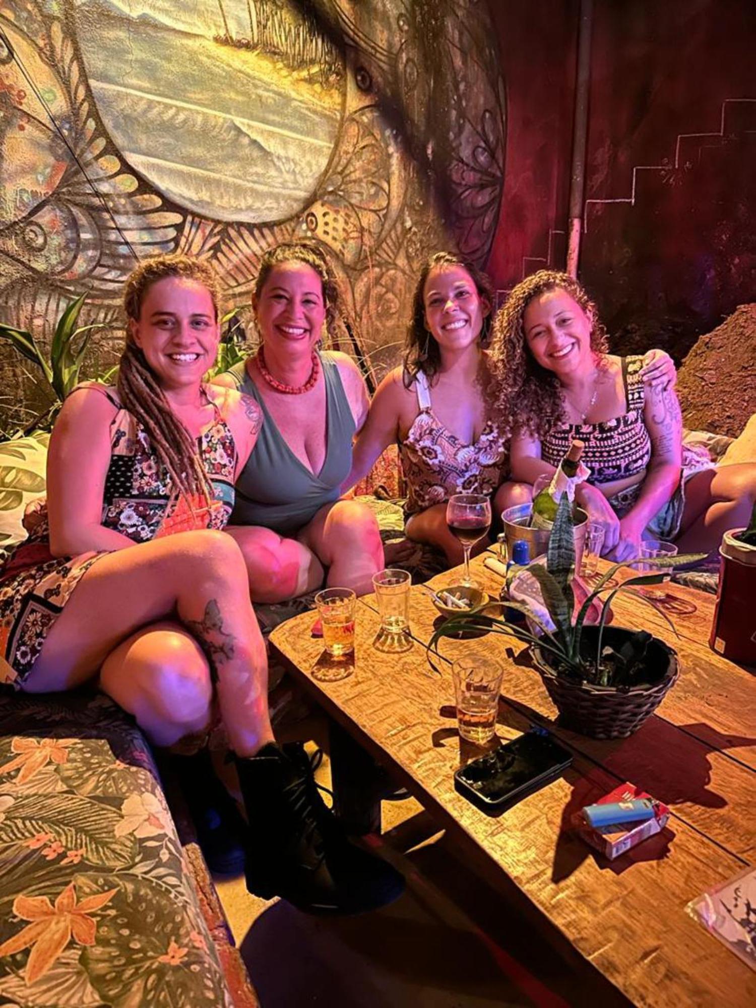 Mais Que Nada Itacare - Hostel, Bar & Breakfast Екстер'єр фото